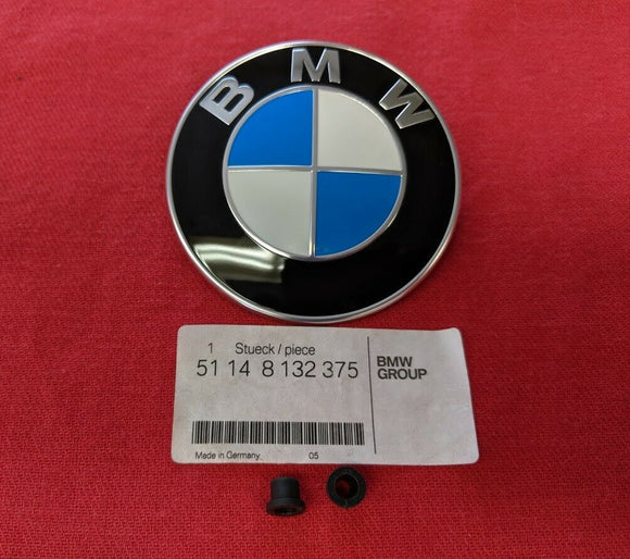 BMW Roundel Emblem with Grommets 51 14 8 132 375 - Front View